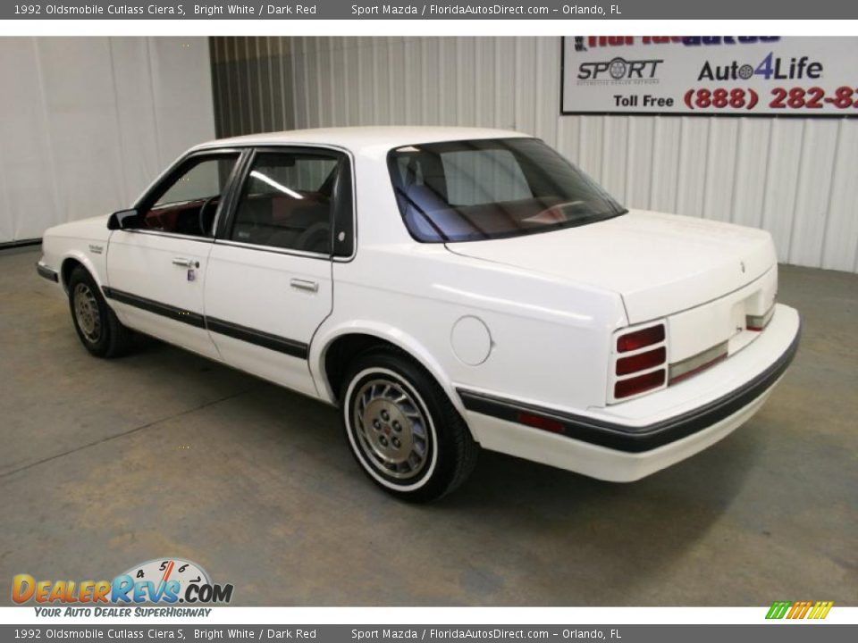 1992 Oldsmobile Cutlass Ciera S Bright White / Dark Red Photo #8