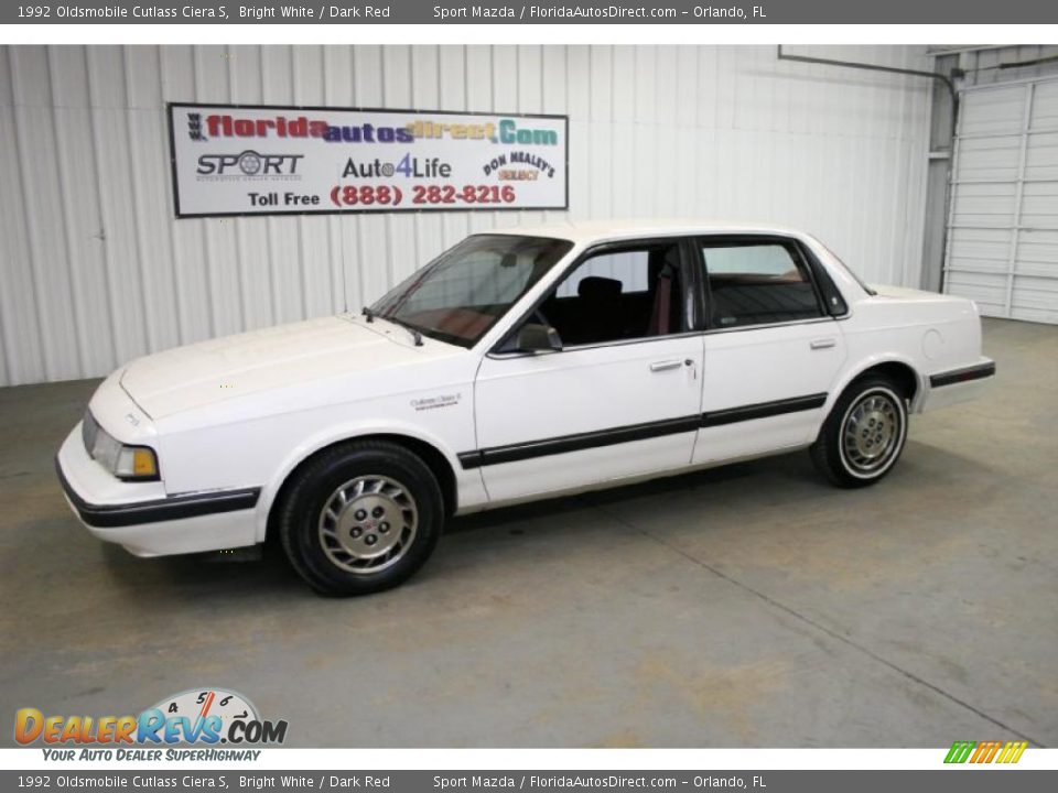 1992 Oldsmobile Cutlass Ciera S Bright White / Dark Red Photo #9