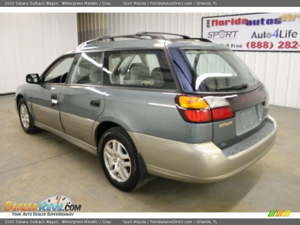 2002 Subaru Outback Wagon Wintergreen Metallic / Gray Photo #7