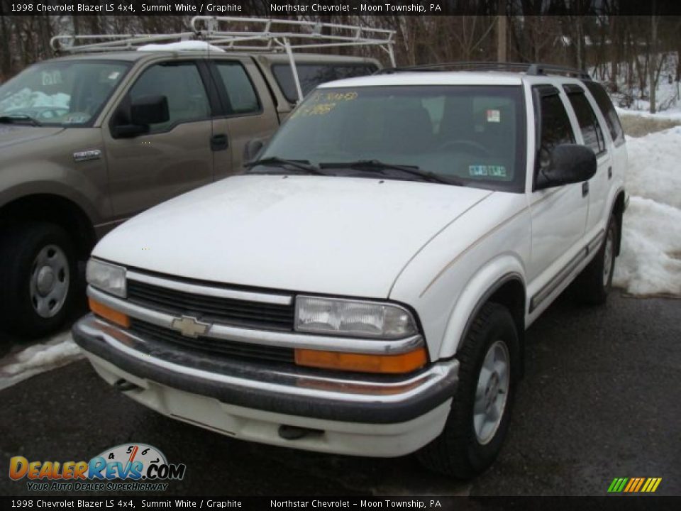 1998 Chevrolet Blazer LS 4x4 Summit White / Graphite Photo #3