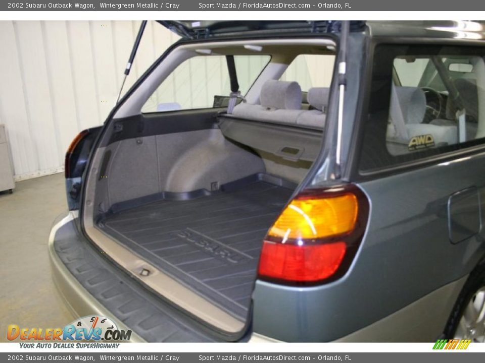 2002 Subaru Outback Wagon Wintergreen Metallic / Gray Photo #11