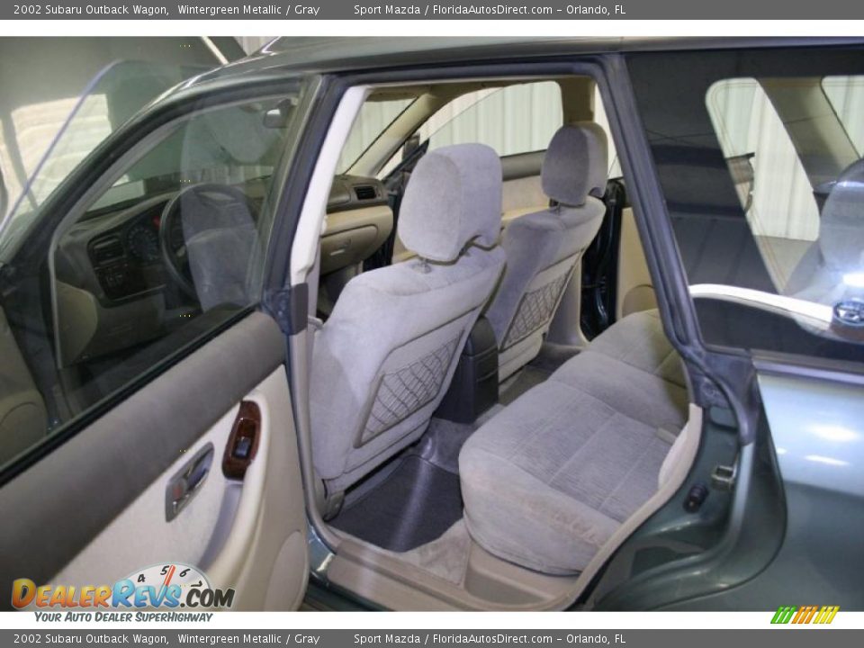 2002 Subaru Outback Wagon Wintergreen Metallic / Gray Photo #13