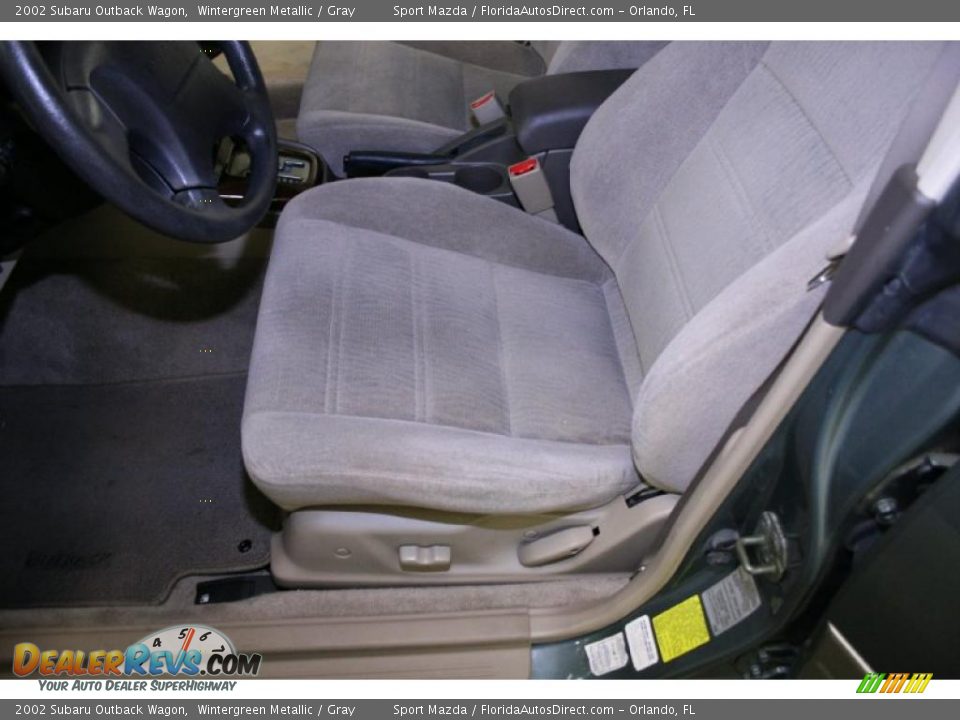 2002 Subaru Outback Wagon Wintergreen Metallic / Gray Photo #16
