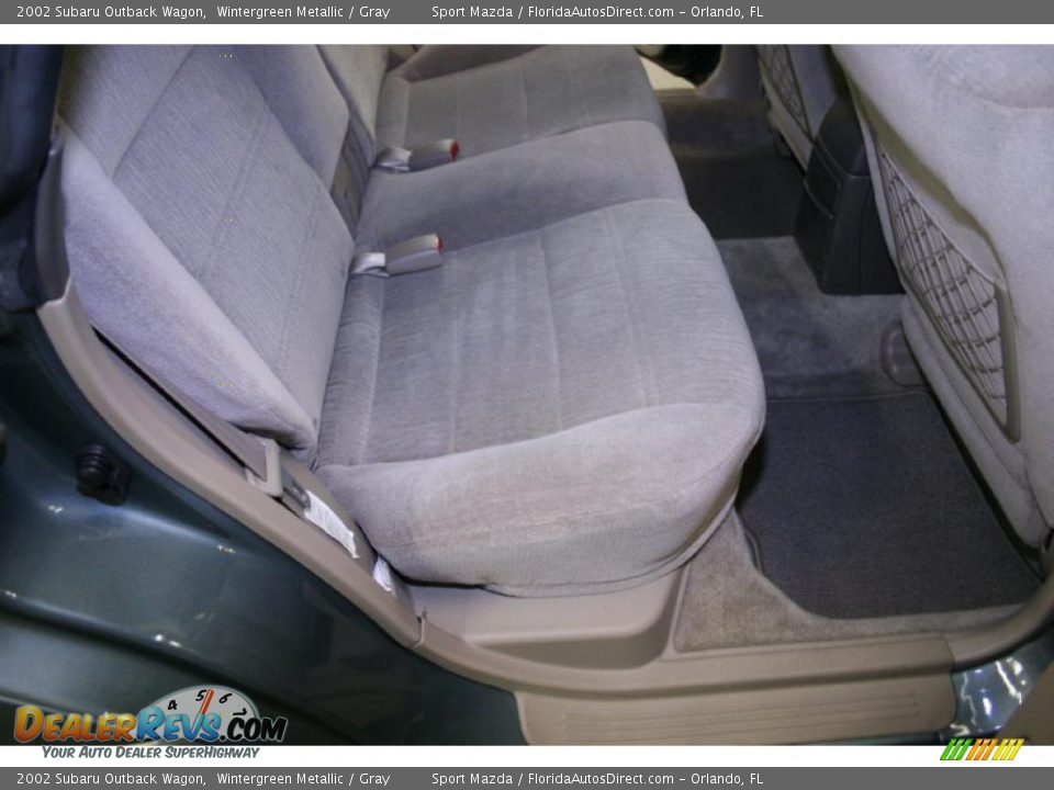 2002 Subaru Outback Wagon Wintergreen Metallic / Gray Photo #18