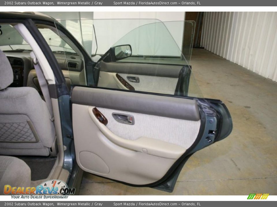 2002 Subaru Outback Wagon Wintergreen Metallic / Gray Photo #22