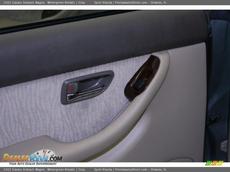 2002 Subaru Outback Wagon Wintergreen Metallic / Gray Photo #25