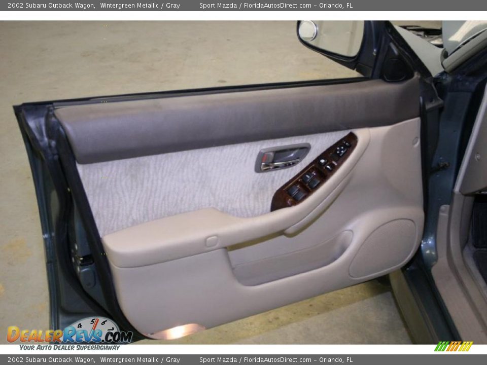 2002 Subaru Outback Wagon Wintergreen Metallic / Gray Photo #26