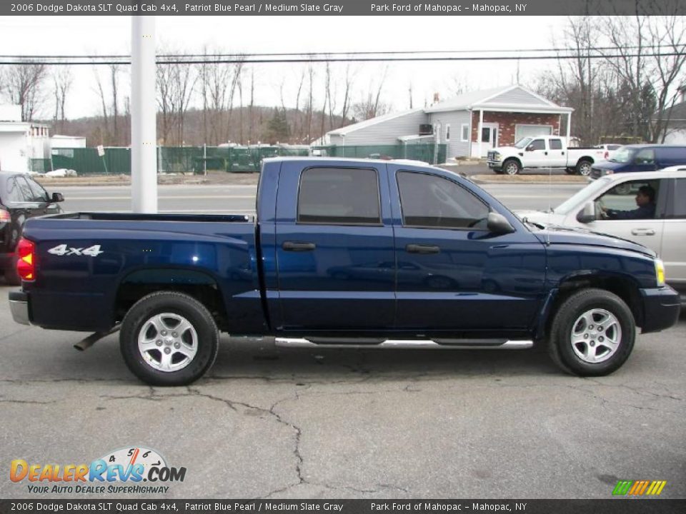 2006 Dodge Dakota SLT Quad Cab 4x4 Patriot Blue Pearl / Medium Slate Gray Photo #20