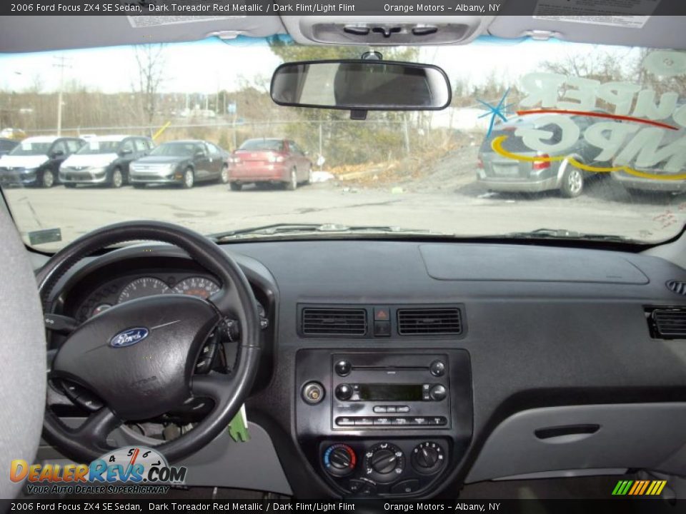 2006 Ford Focus ZX4 SE Sedan Dark Toreador Red Metallic / Dark Flint/Light Flint Photo #4