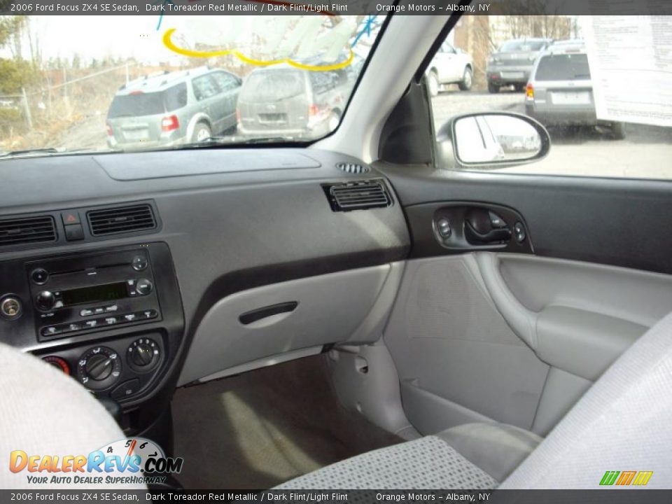 2006 Ford Focus ZX4 SE Sedan Dark Toreador Red Metallic / Dark Flint/Light Flint Photo #5