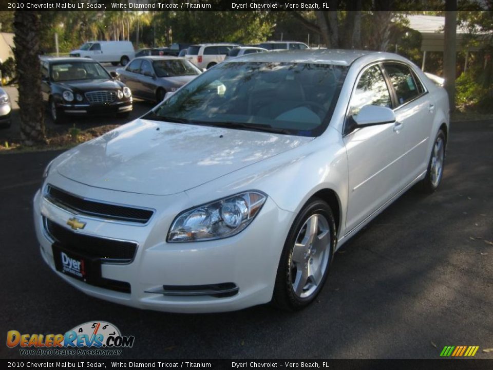 2010 Chevrolet Malibu LT Sedan White Diamond Tricoat / Titanium Photo #1
