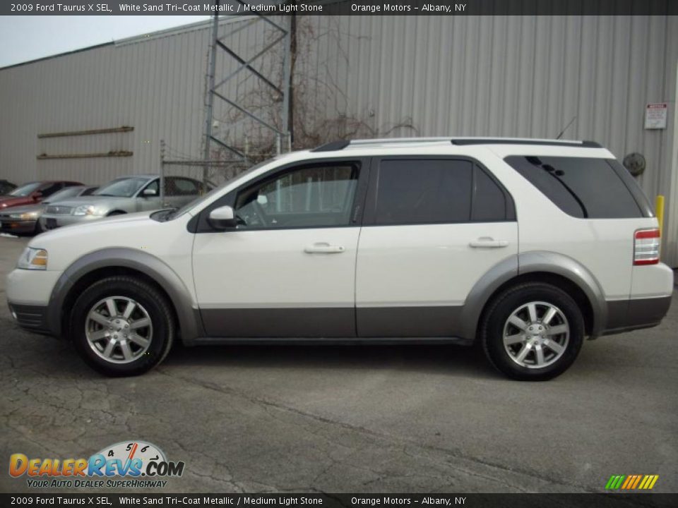 2009 Ford Taurus X SEL White Sand Tri-Coat Metallic / Medium Light Stone Photo #3
