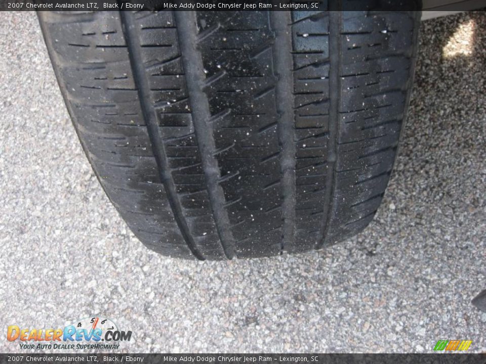 2007 Chevrolet Avalanche LTZ Black / Ebony Photo #7