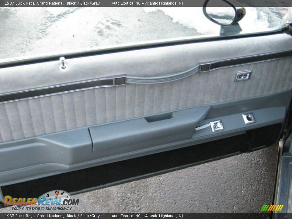 1987 Buick Regal Grand National Black / Black/Gray Photo #7