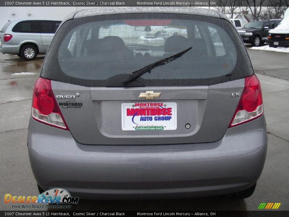 2007 Chevrolet Aveo 5 LS Hatchback Cosmic Silver / Charcoal Black Photo #3