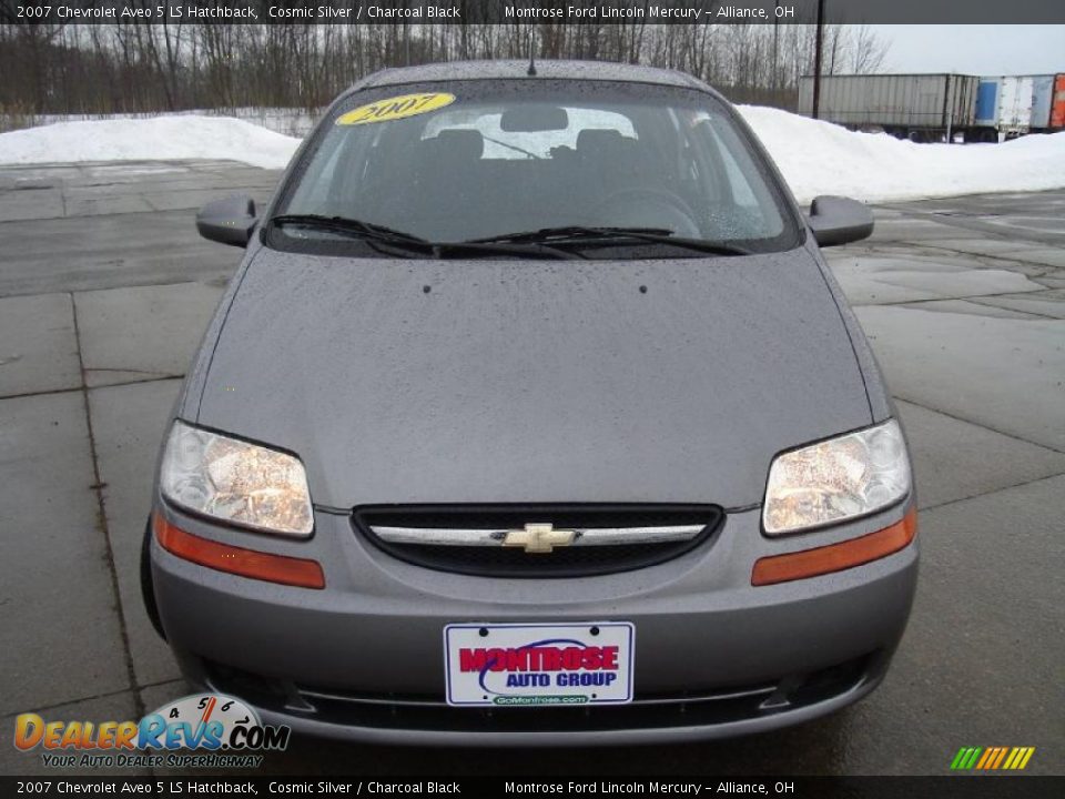 2007 Chevrolet Aveo 5 LS Hatchback Cosmic Silver / Charcoal Black Photo #7