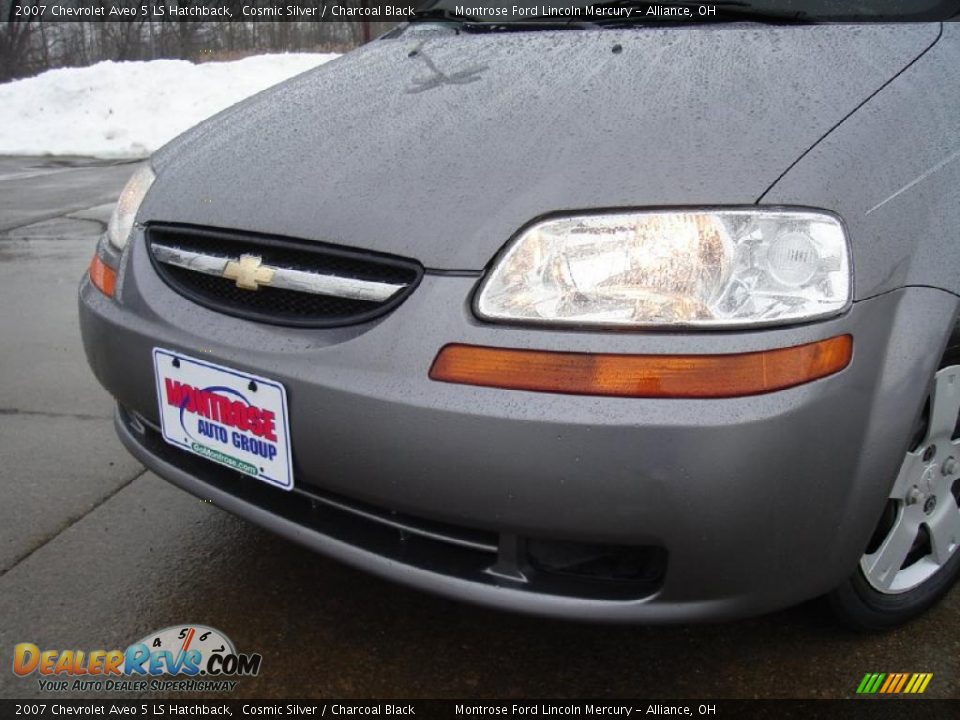 2007 Chevrolet Aveo 5 LS Hatchback Cosmic Silver / Charcoal Black Photo #8