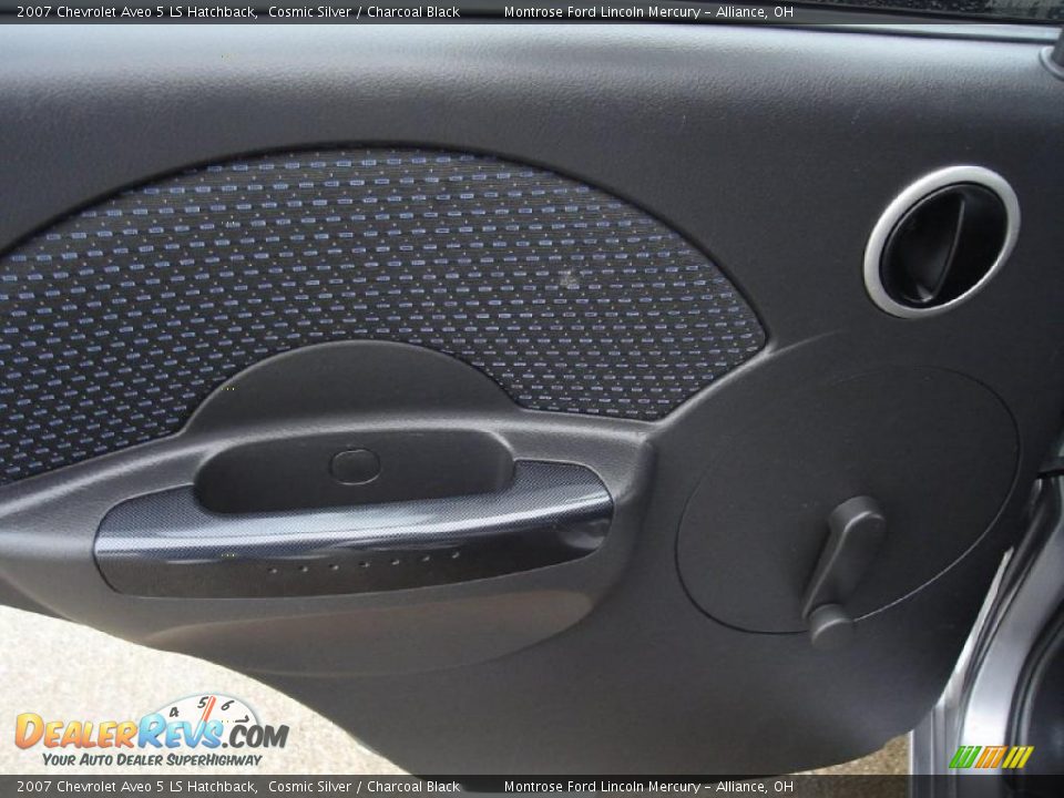 2007 Chevrolet Aveo 5 LS Hatchback Cosmic Silver / Charcoal Black Photo #20