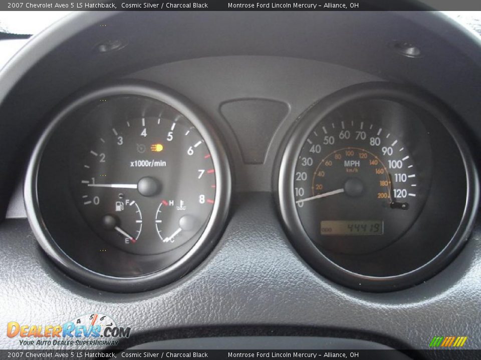 2007 Chevrolet Aveo 5 LS Hatchback Cosmic Silver / Charcoal Black Photo #24