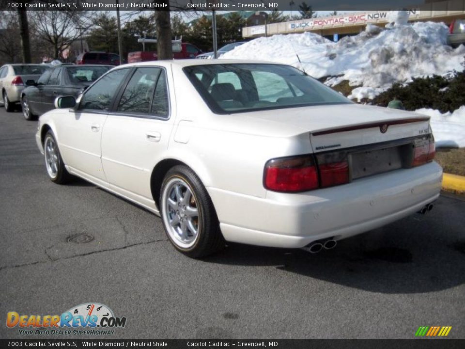 2003 Cadillac Seville SLS White Diamond / Neutral Shale Photo #2