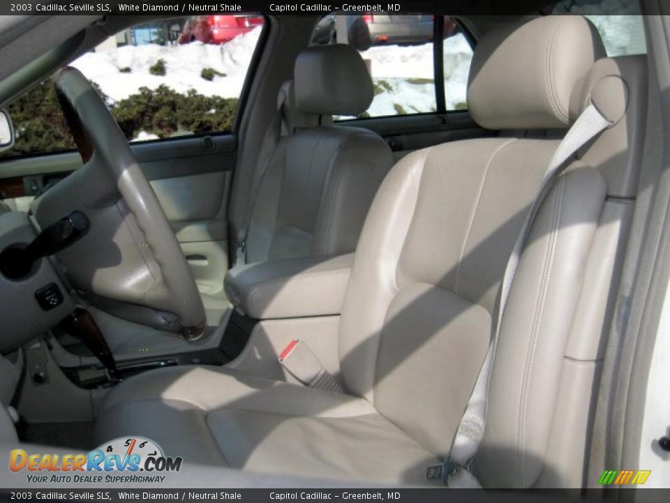2003 Cadillac Seville SLS White Diamond / Neutral Shale Photo #10