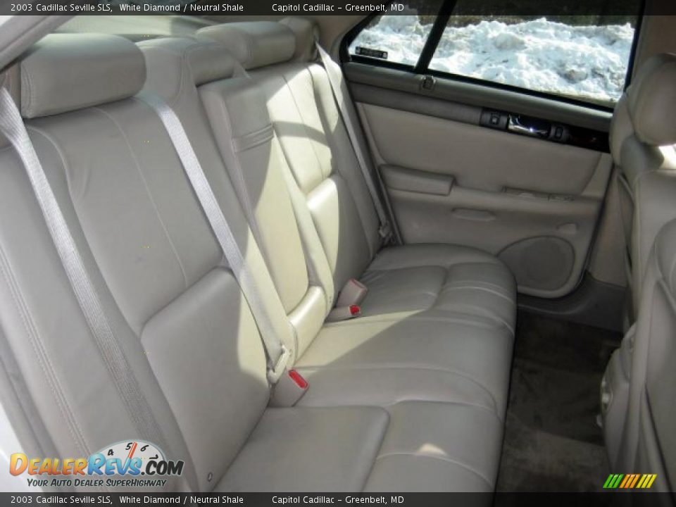 2003 Cadillac Seville SLS White Diamond / Neutral Shale Photo #12
