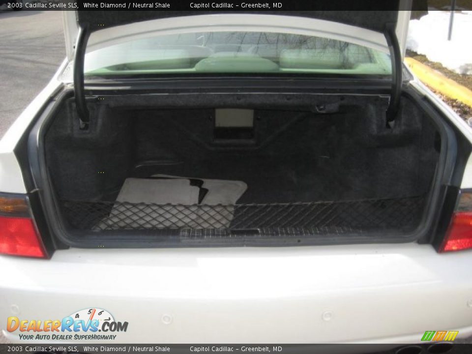 2003 Cadillac Seville SLS White Diamond / Neutral Shale Photo #20