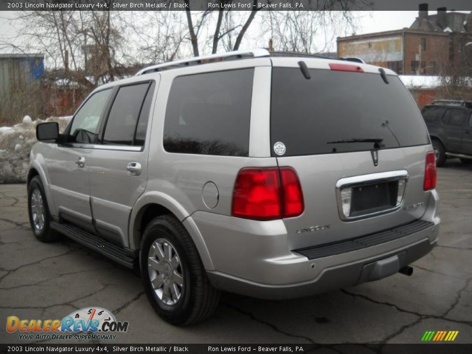 2003 Lincoln Navigator Luxury 4x4 Silver Birch Metallic / Black Photo #4