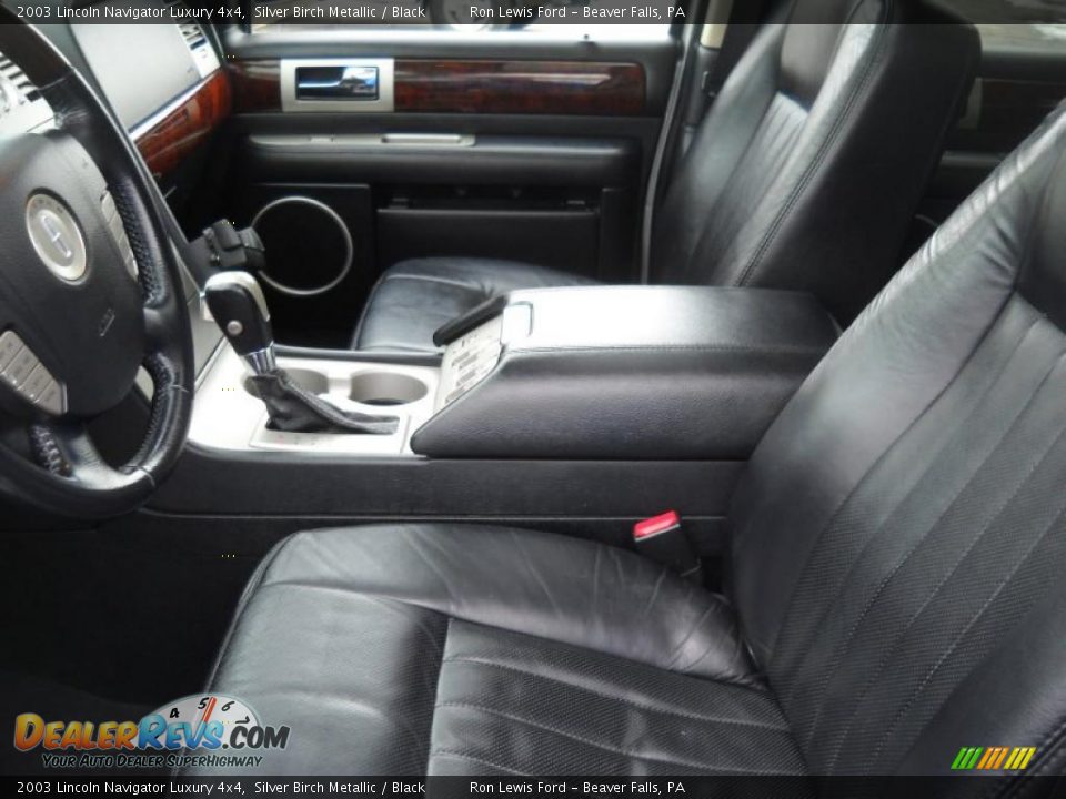 2003 Lincoln Navigator Luxury 4x4 Silver Birch Metallic / Black Photo #8