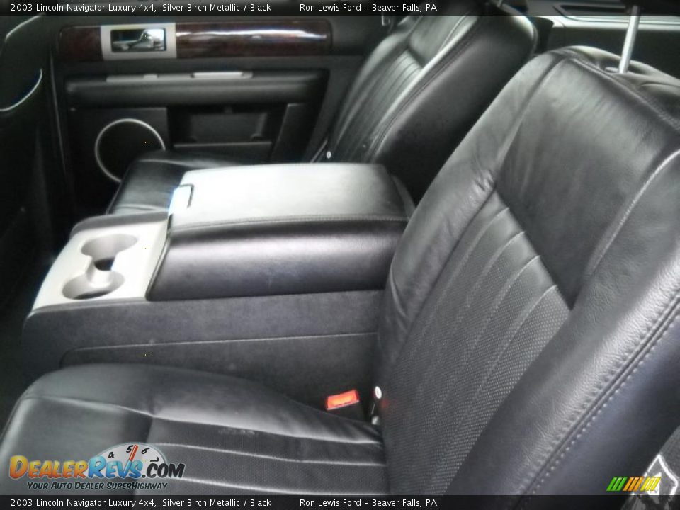 2003 Lincoln Navigator Luxury 4x4 Silver Birch Metallic / Black Photo #12