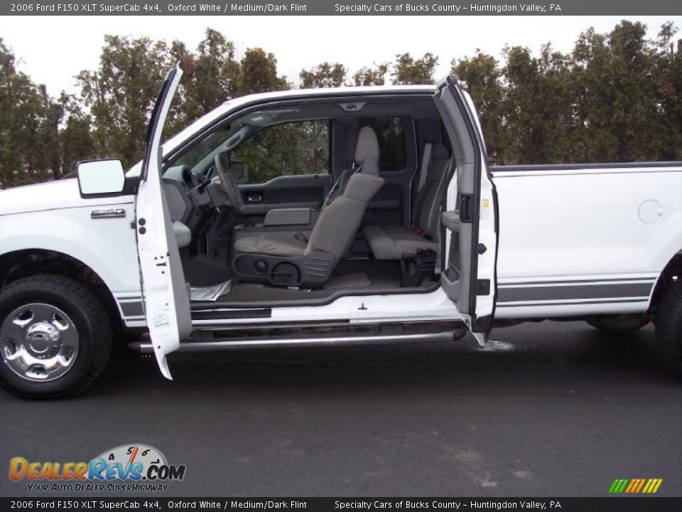 2006 Ford F150 XLT SuperCab 4x4 Oxford White / Medium/Dark Flint Photo #12