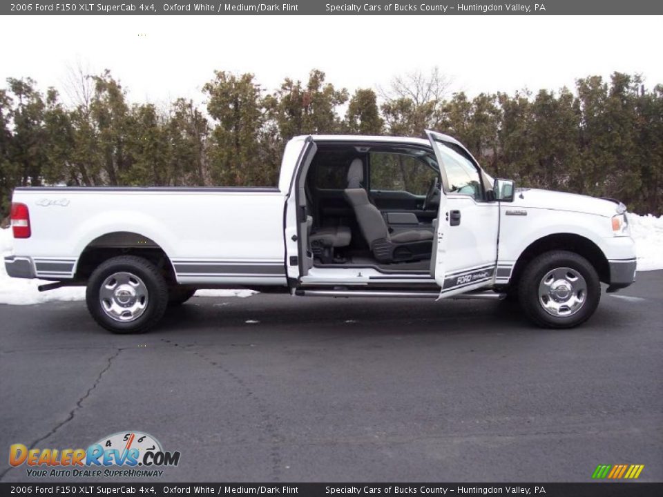 2006 Ford F150 XLT SuperCab 4x4 Oxford White / Medium/Dark Flint Photo #27