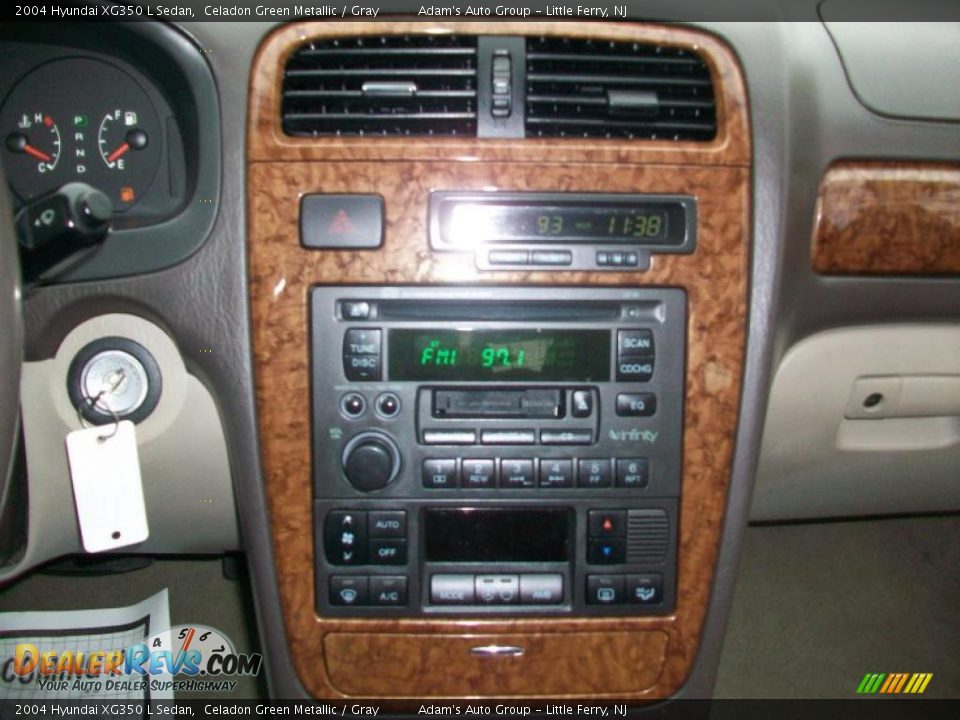 2004 Hyundai XG350 L Sedan Celadon Green Metallic / Gray Photo #12