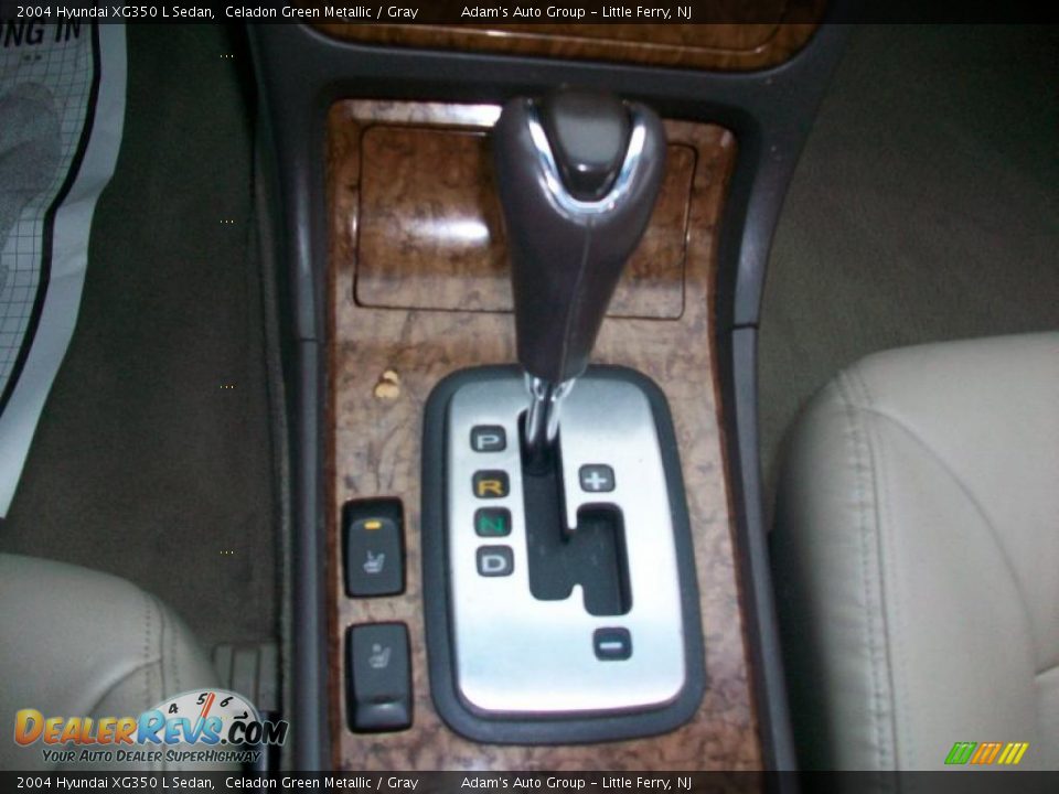 2004 Hyundai XG350 L Sedan Celadon Green Metallic / Gray Photo #13