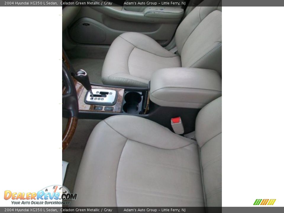 2004 Hyundai XG350 L Sedan Celadon Green Metallic / Gray Photo #19