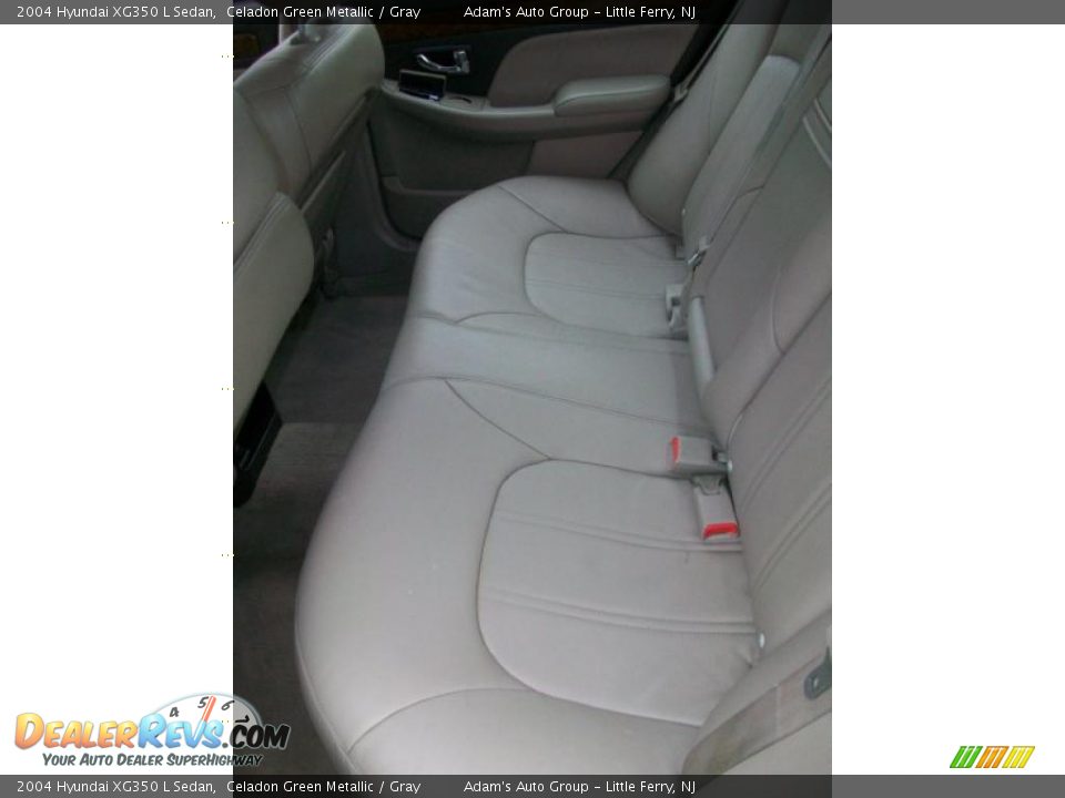 2004 Hyundai XG350 L Sedan Celadon Green Metallic / Gray Photo #21