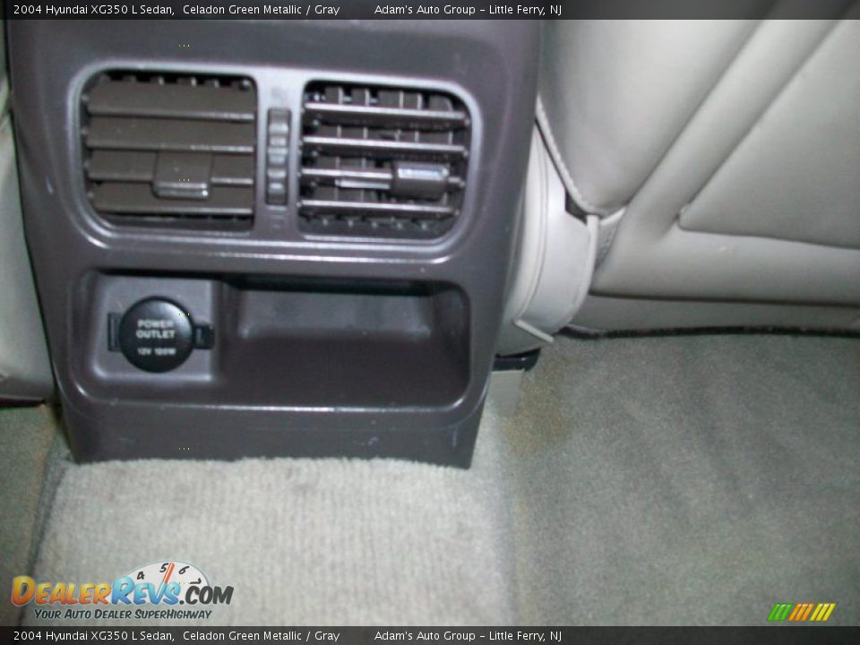 2004 Hyundai XG350 L Sedan Celadon Green Metallic / Gray Photo #23