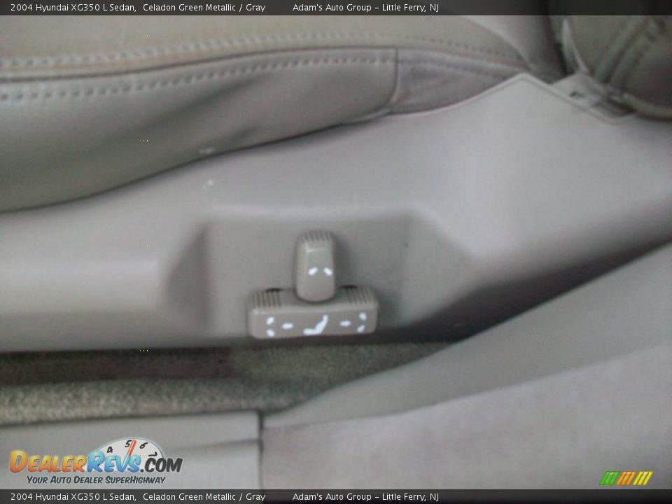 2004 Hyundai XG350 L Sedan Celadon Green Metallic / Gray Photo #25