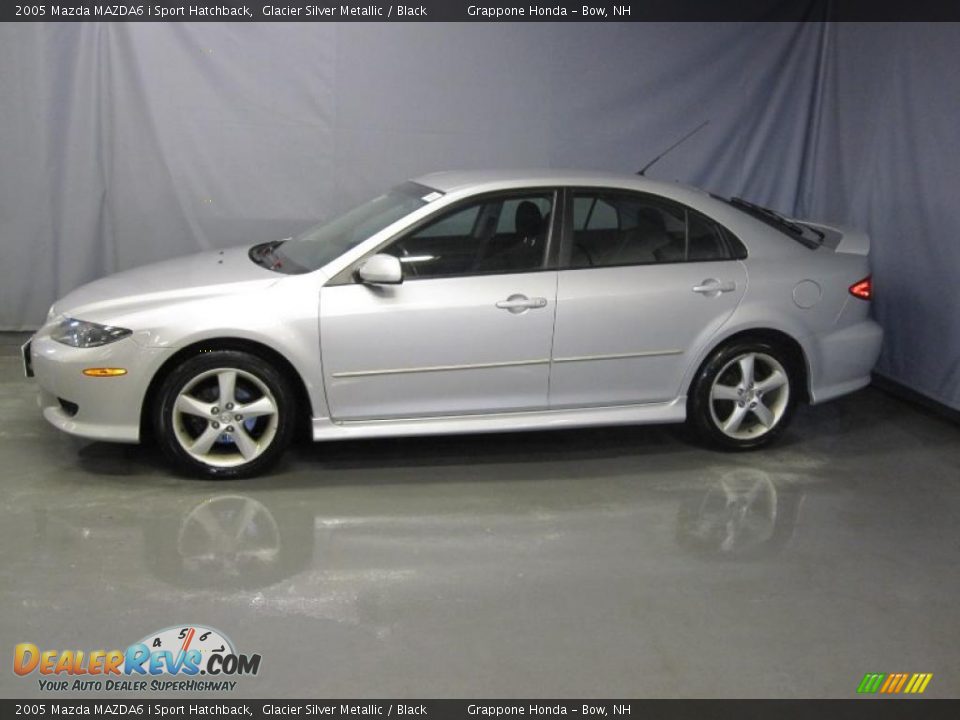2005 Mazda MAZDA6 i Sport Hatchback Glacier Silver Metallic / Black Photo #2