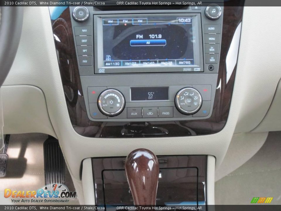2010 Cadillac DTS White Diamond Tri-coat / Shale/Cocoa Photo #6