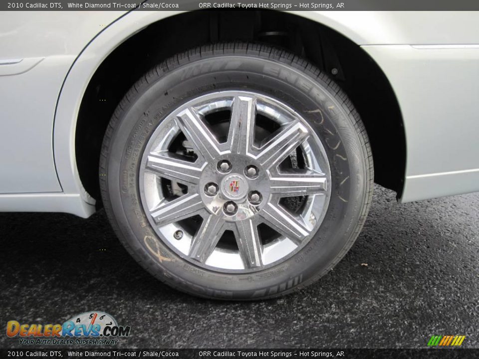 2010 Cadillac DTS White Diamond Tri-coat / Shale/Cocoa Photo #7