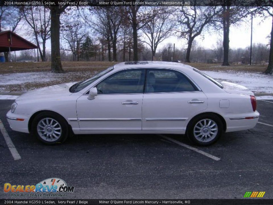 2004 Hyundai XG350 L Sedan Ivory Pearl / Beige Photo #6