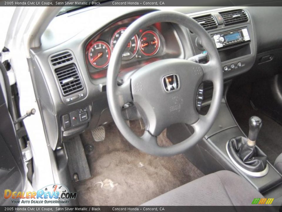 2005 Honda Civic LX Coupe Satin Silver Metallic / Black Photo #12