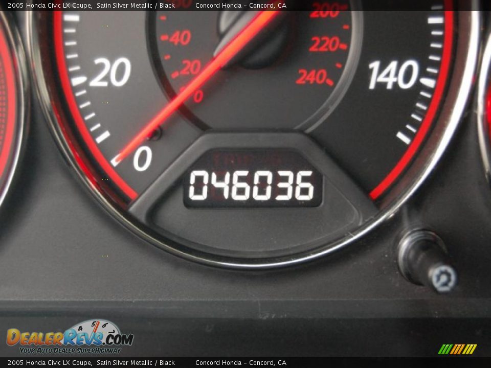 2005 Honda Civic LX Coupe Satin Silver Metallic / Black Photo #27