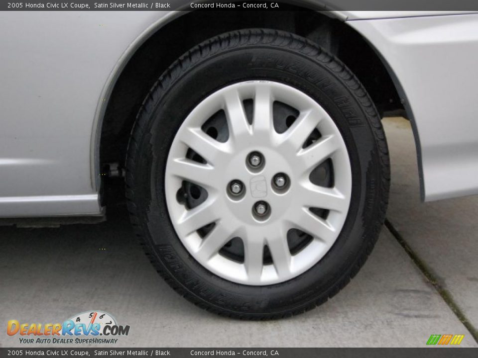 2005 Honda Civic LX Coupe Satin Silver Metallic / Black Photo #30