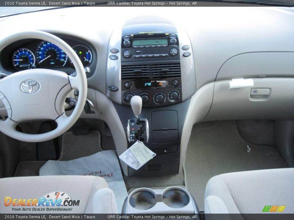 2010 Toyota Sienna LE Desert Sand Mica / Taupe Photo #5