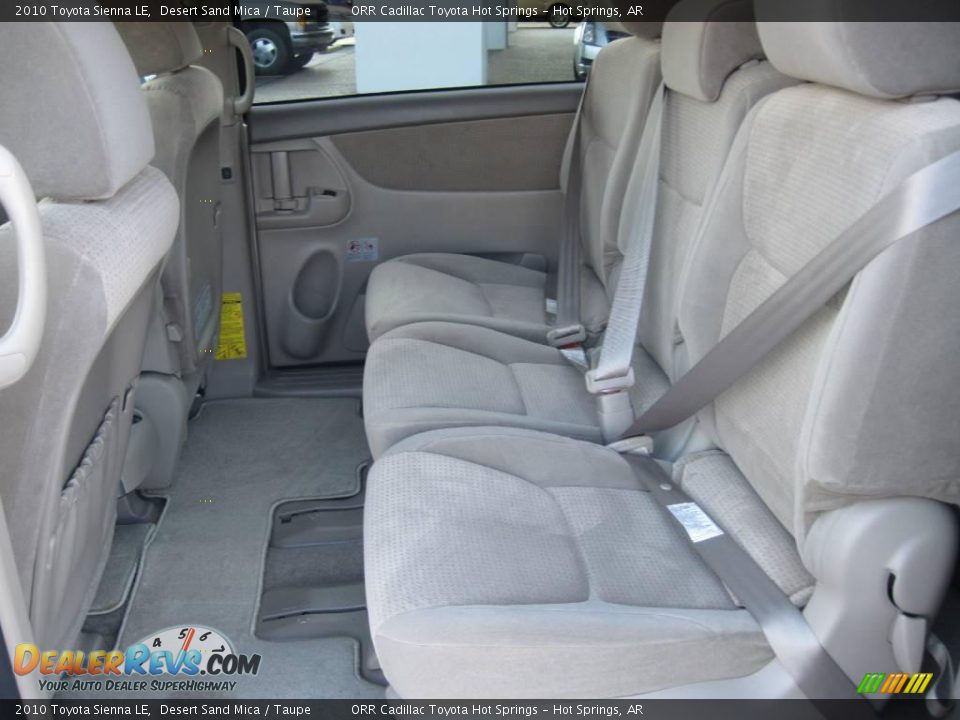 2010 Toyota Sienna LE Desert Sand Mica / Taupe Photo #6