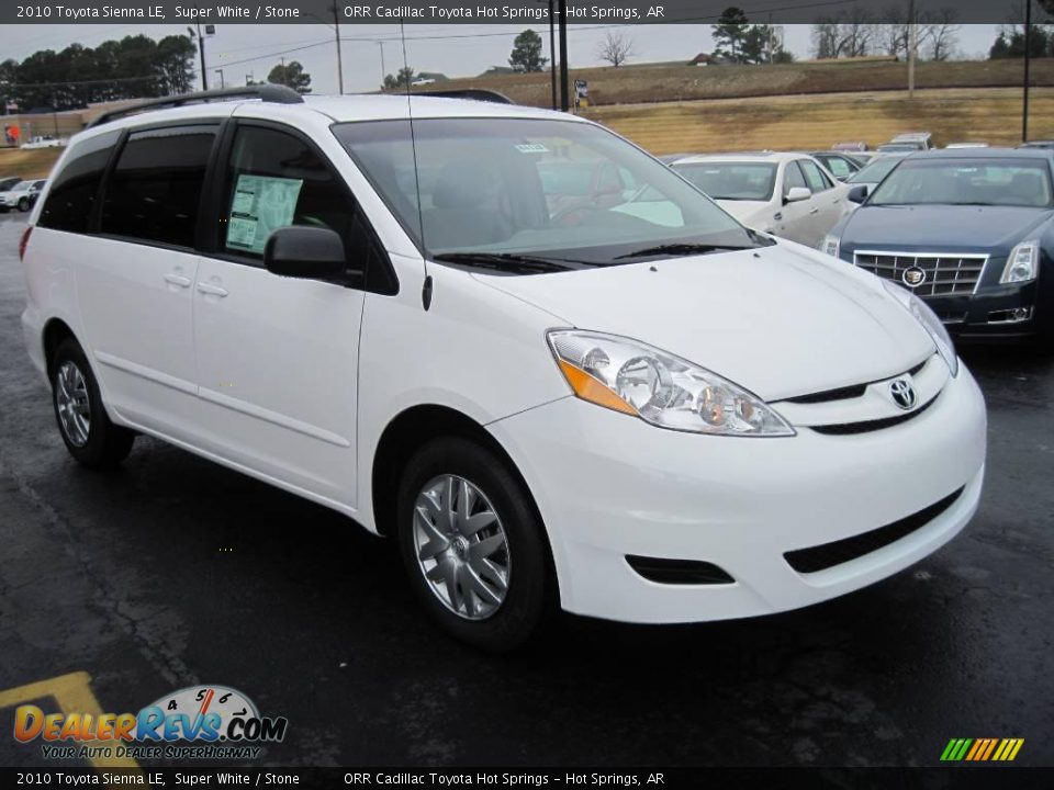 2010 Toyota Sienna LE Super White / Stone Photo #2