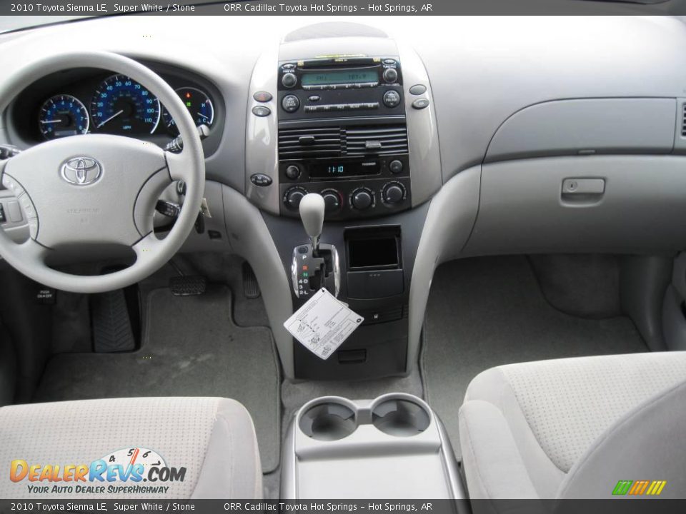 2010 Toyota Sienna LE Super White / Stone Photo #5