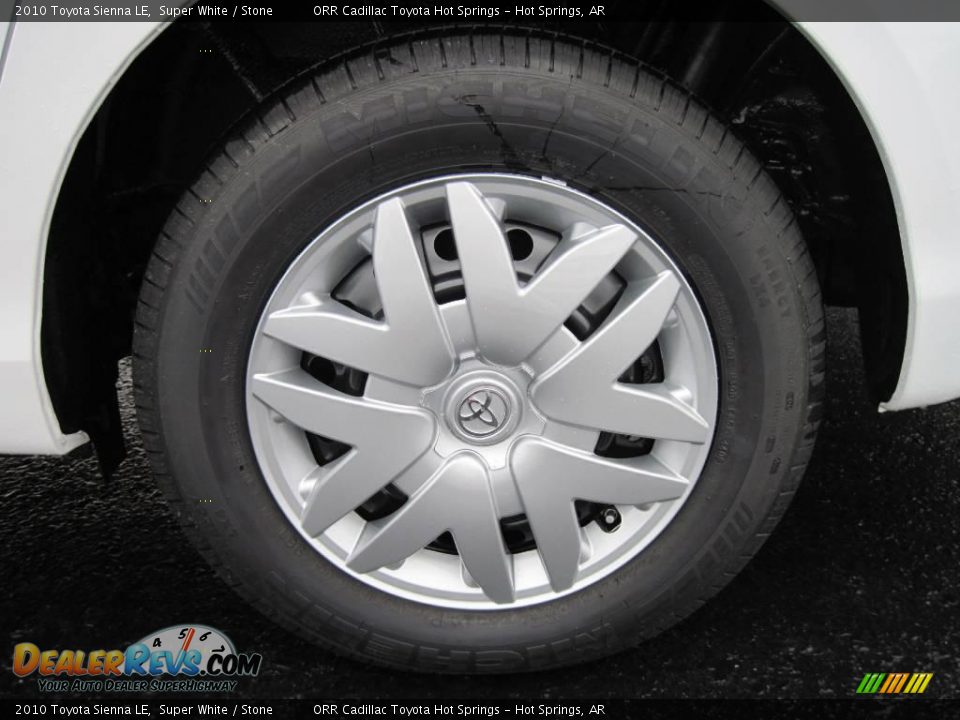 2010 Toyota Sienna LE Super White / Stone Photo #8